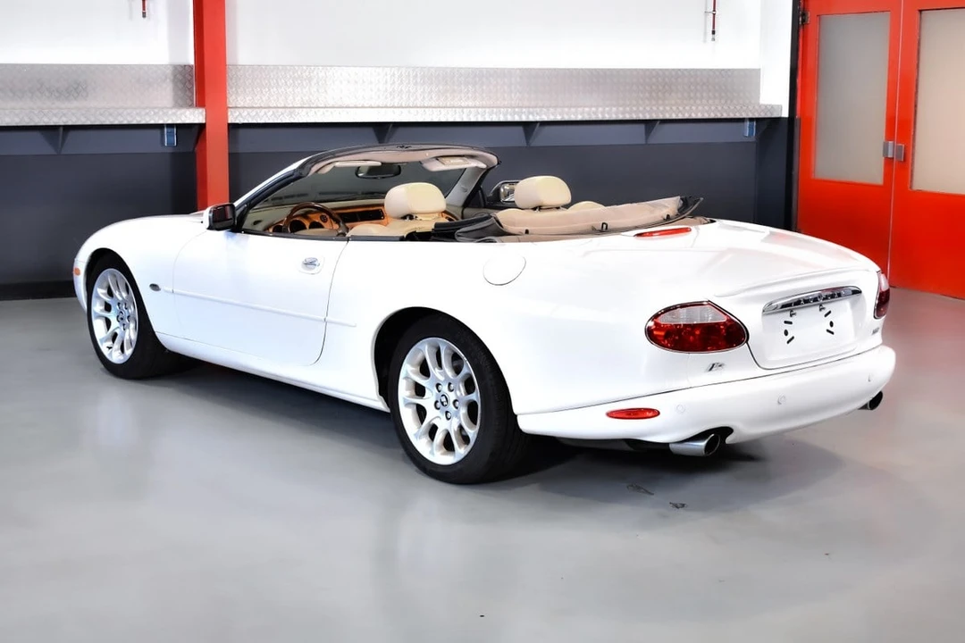 2001 Jaguar X100 XKR - Image 17 of 30