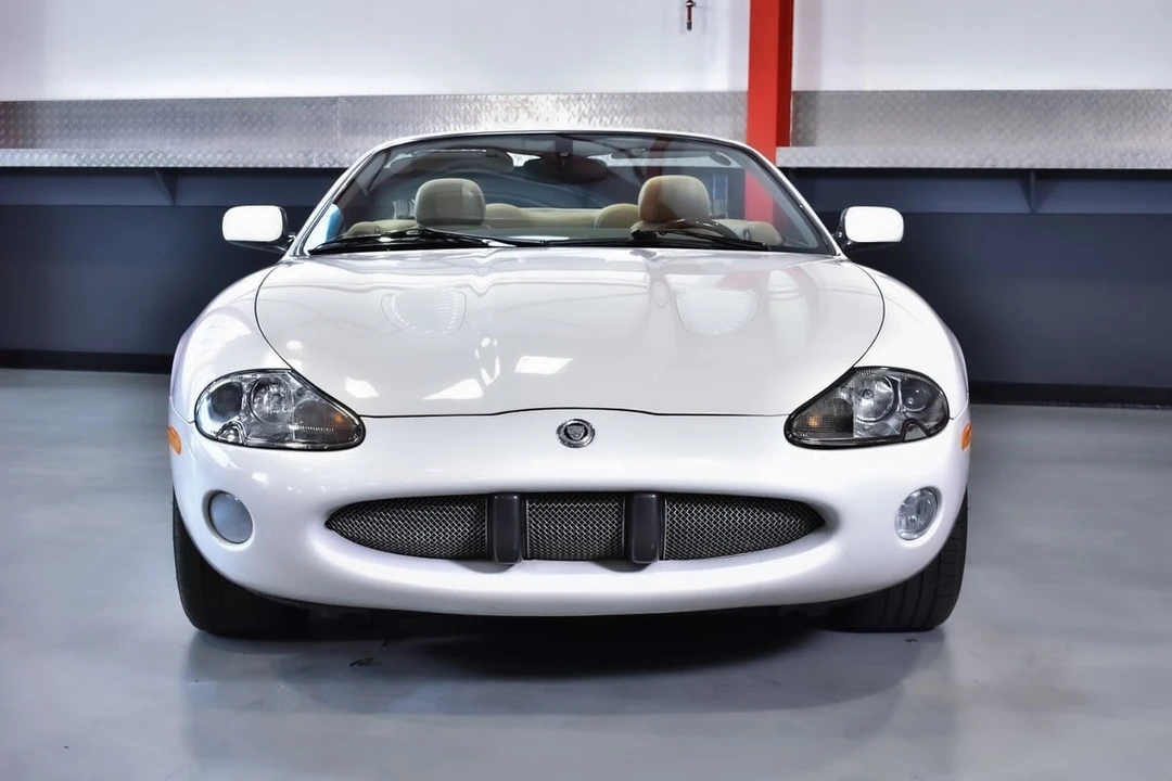 2001 Jaguar X100 XKR - Image 3 of 30