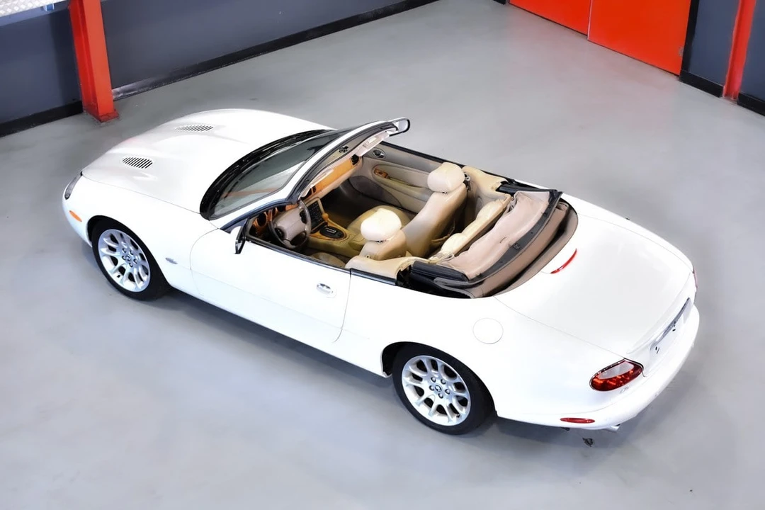 2001 Jaguar X100 XKR - Image 23 of 30