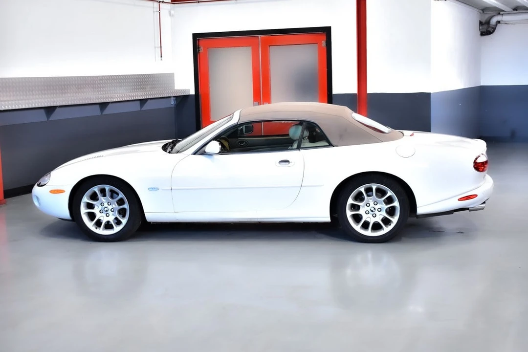 2001 Jaguar X100 XKR - Image 27 of 31