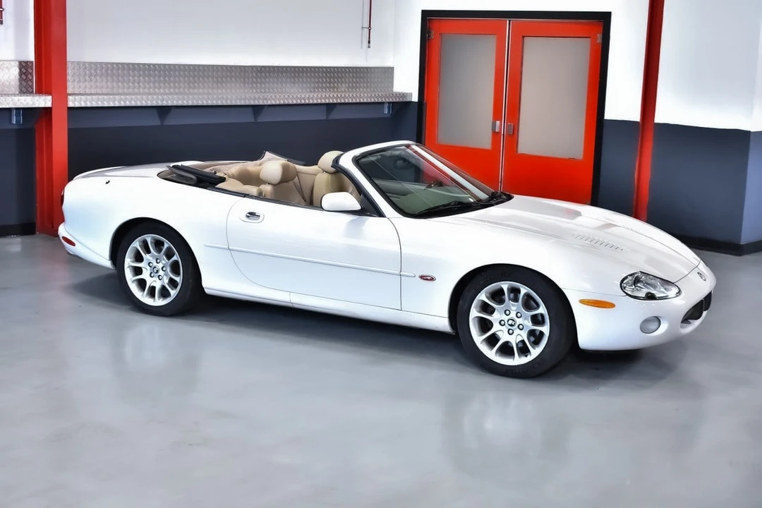 2001 Jaguar X100 XKR - Image 7 of 31
