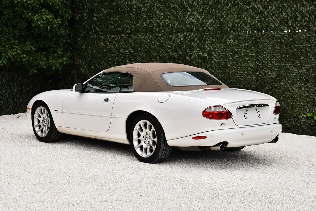 2001 Jaguar X100 XKR - Image 16 of 31