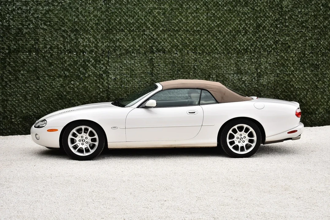 2001 Jaguar X100 XKR - Image 17 of 31
