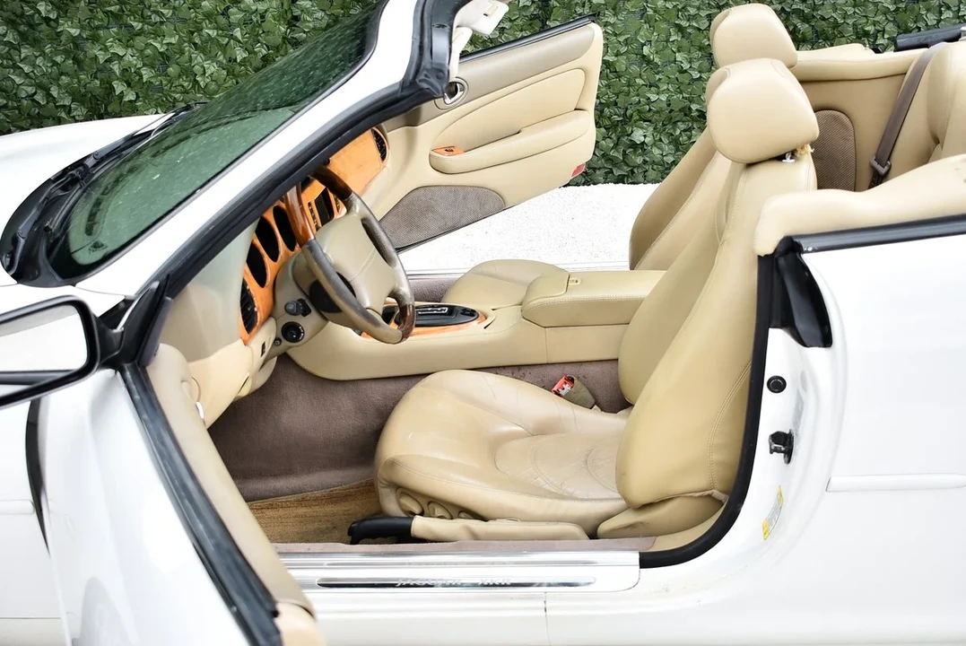 2001 Jaguar X100 XKR - Image 21 of 31