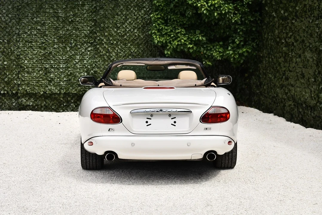 2001 Jaguar X100 XKR - Image 8 of 31