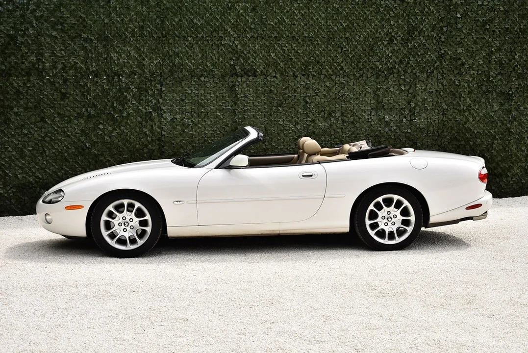 2001 Jaguar X100 XKR - Image 14 of 31
