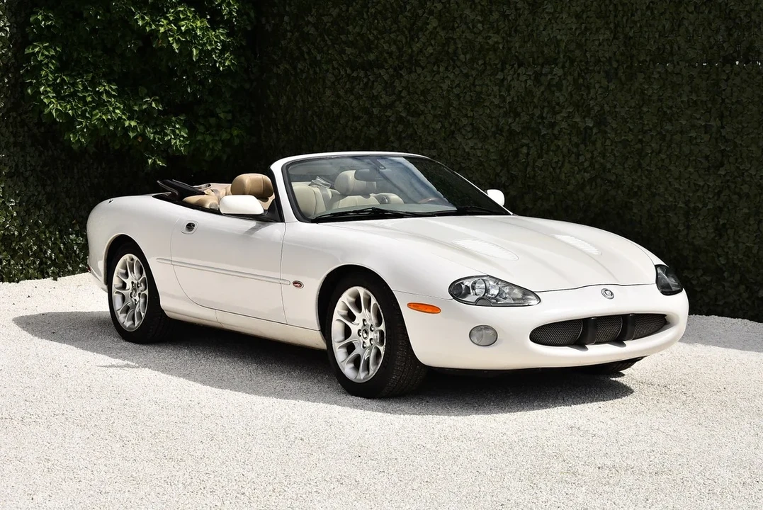 2001 Jaguar X100 XKR - Image 5 of 31