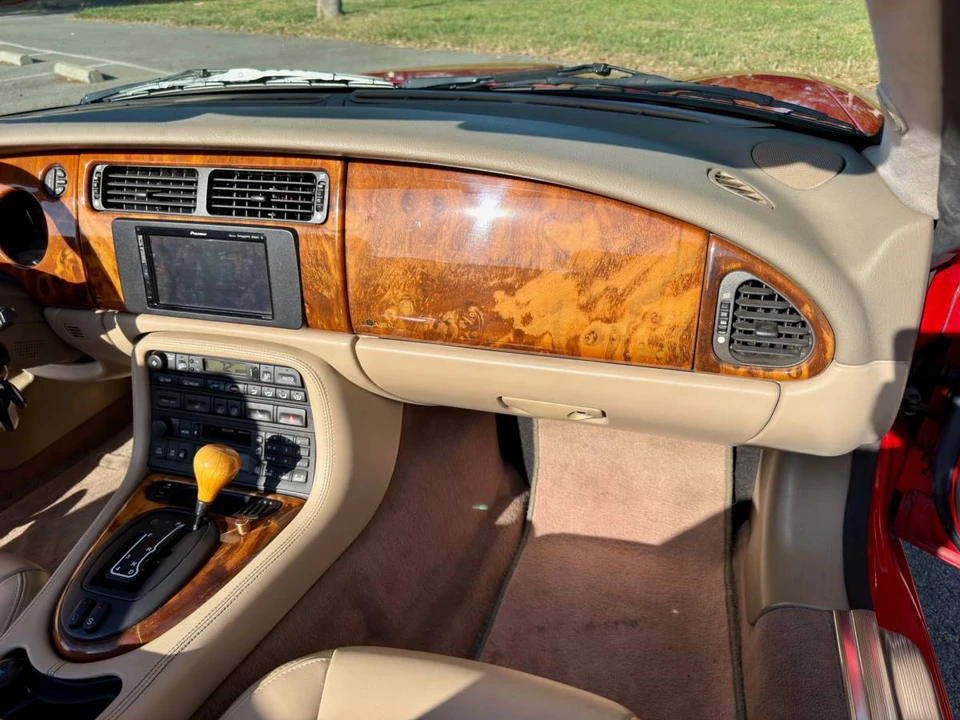 2001 Jaguar X100 XKR - Image 10 of 15