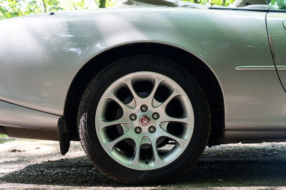 2001 Jaguar X100 XKR - Image 19 of 30