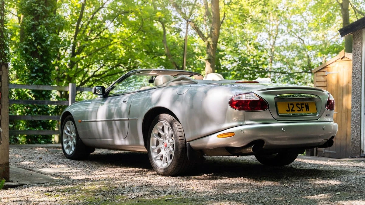 2001 Jaguar X100 XKR - Image 18 of 30