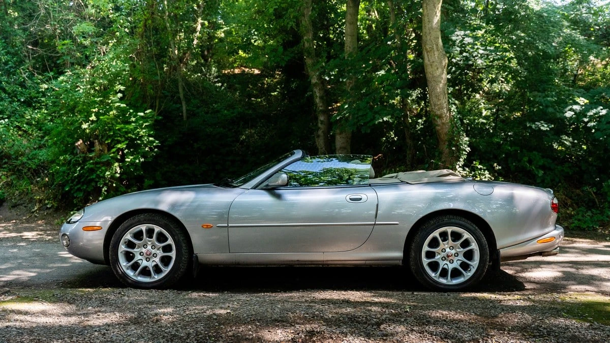 2001 Jaguar X100 XKR - Image 5 of 30