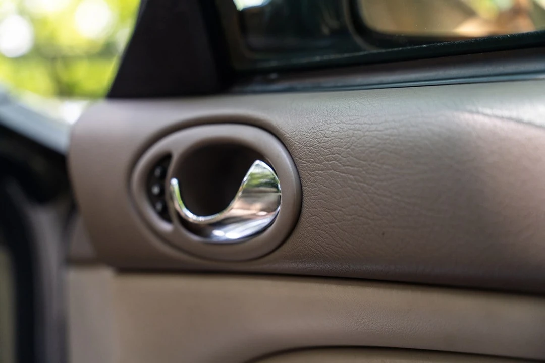 2001 Jaguar X100 XKR - Image 28 of 30