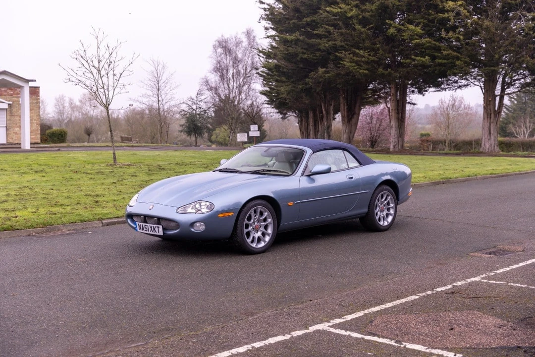 2001 Jaguar X100 XKR - Image 25 of 30