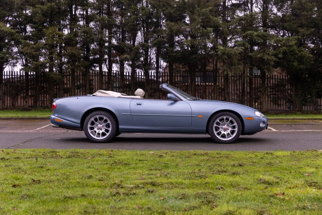 2001 Jaguar X100 XKR - Image 5 of 30