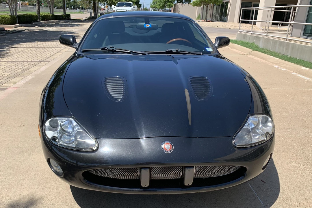2001 Jaguar X100 XKR - Image 2 of 31