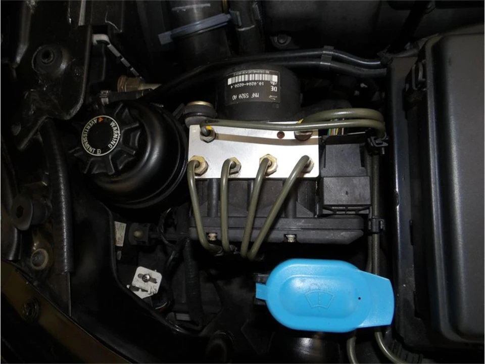 2001 Jaguar X100 XKR - Image 28 of 31