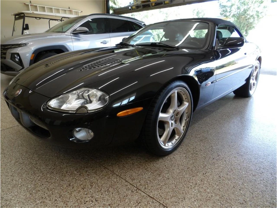 2001 Jaguar X100 XKR - Image 10 of 31
