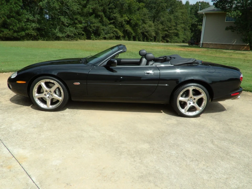 2001 Jaguar X100 XKR - Image 5 of 24