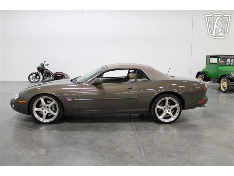 2001 Jaguar X100 XKR - Image 16 of 31