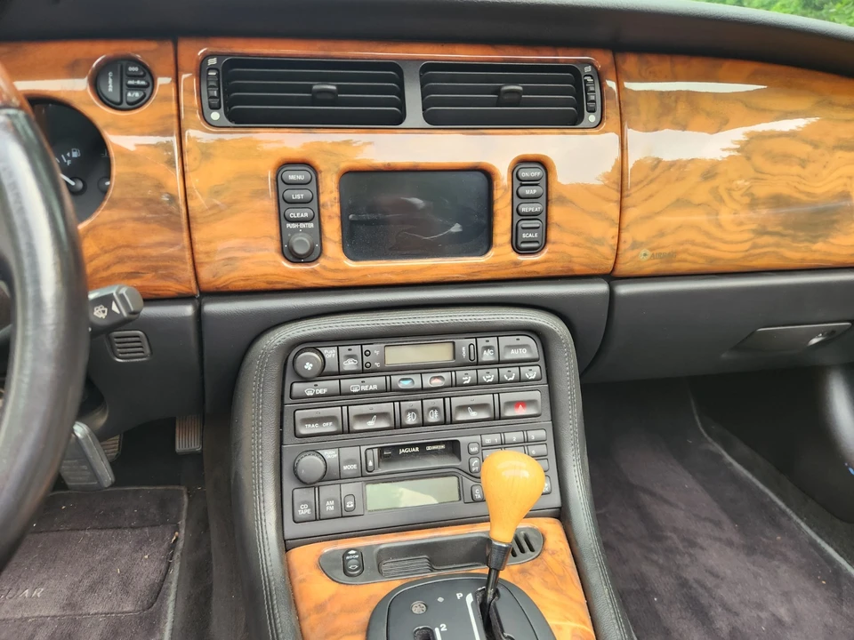 2001 Jaguar X100 XKR - Image 19 of 31