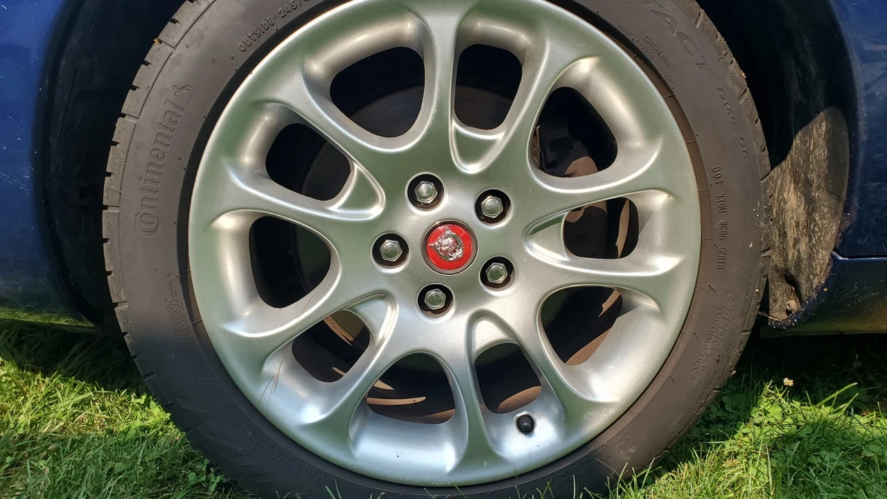 2001 Jaguar X100 XKR - Image 5 of 31