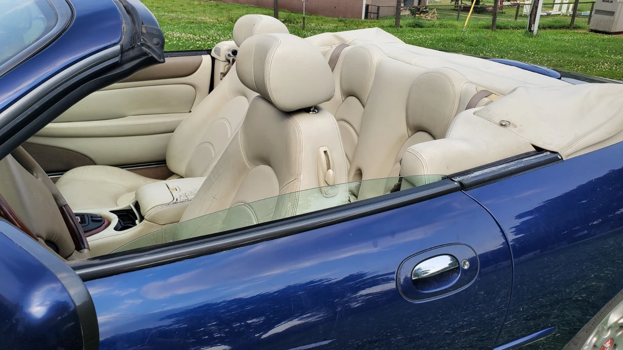 2001 Jaguar X100 XKR - Image 15 of 31