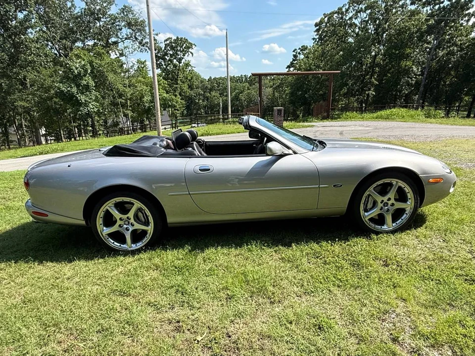 2001 Jaguar X100 XKR - Image 5 of 24