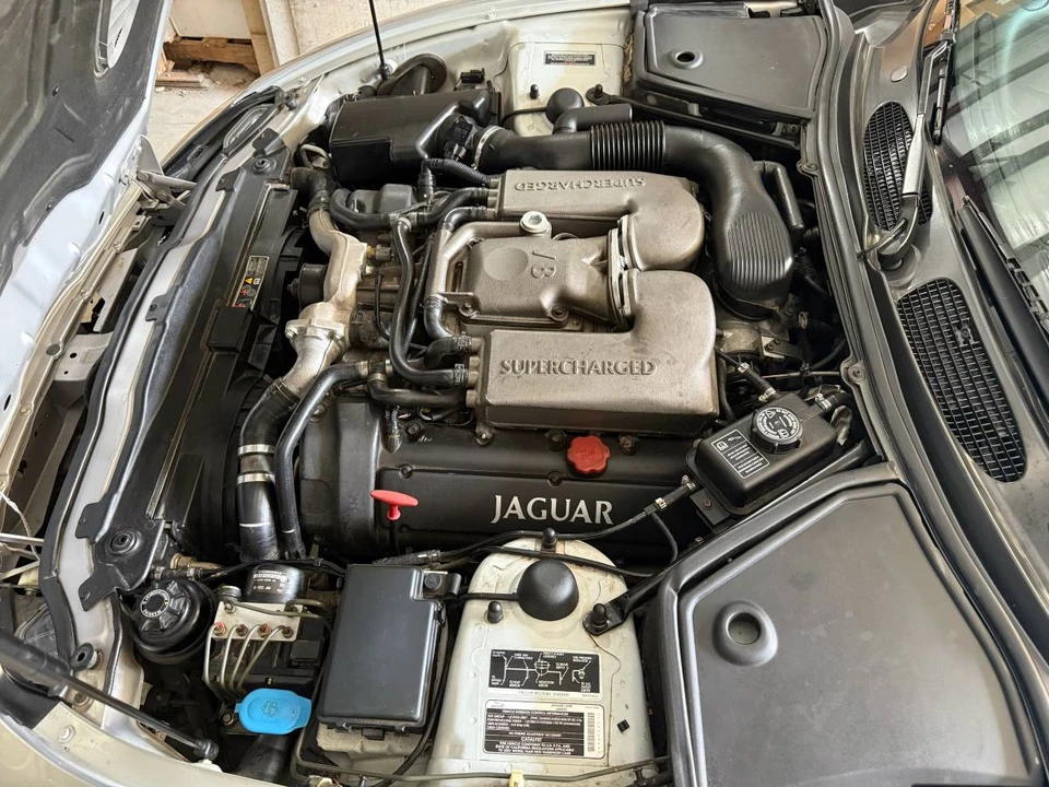 2001 Jaguar X100 XKR - Image 13 of 24