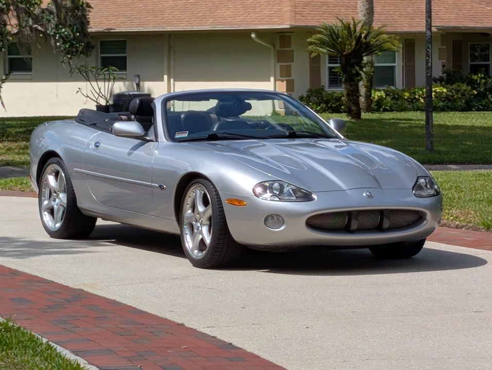 2001 Jaguar X150 XKR - Image 2 of 31