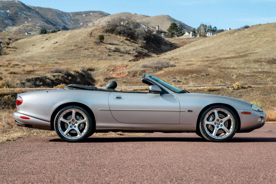 2001 Jaguar X100 XKR - Image 4 of 31