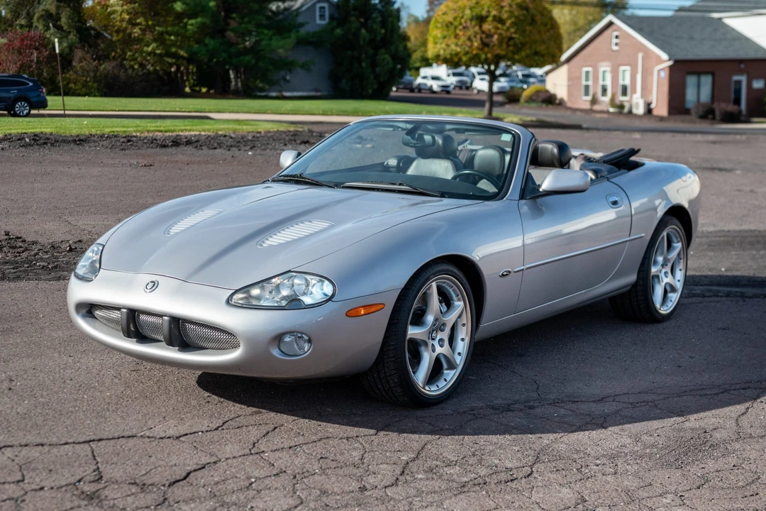 2001 Jaguar X100 XKR - Image 9 of 31