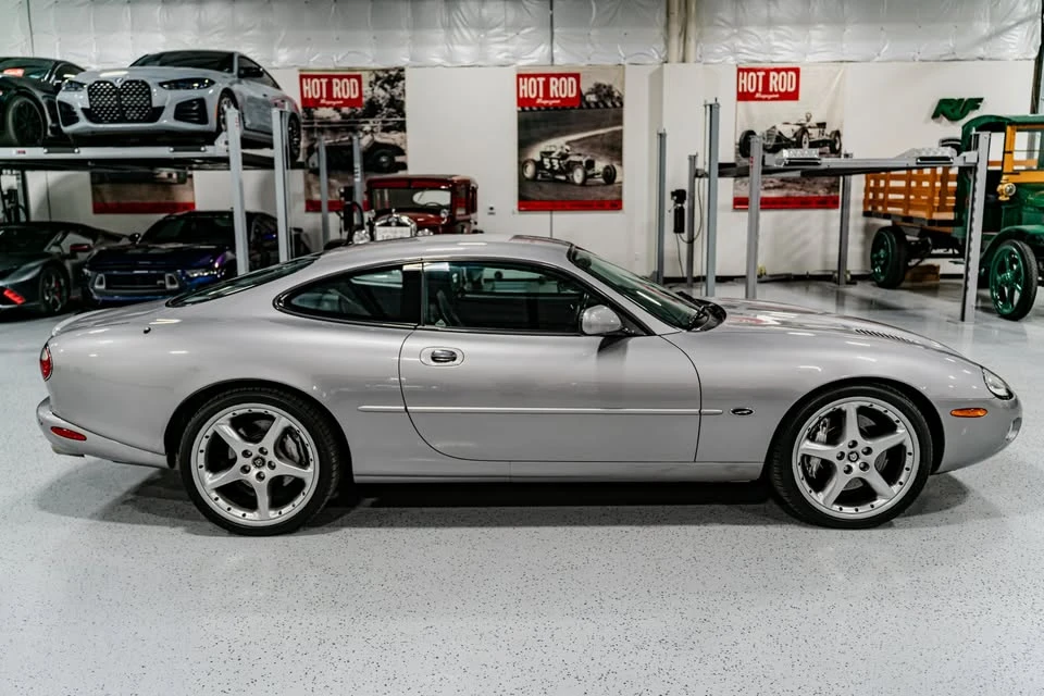 2001 Jaguar X100 XKR - Image 5 of 18