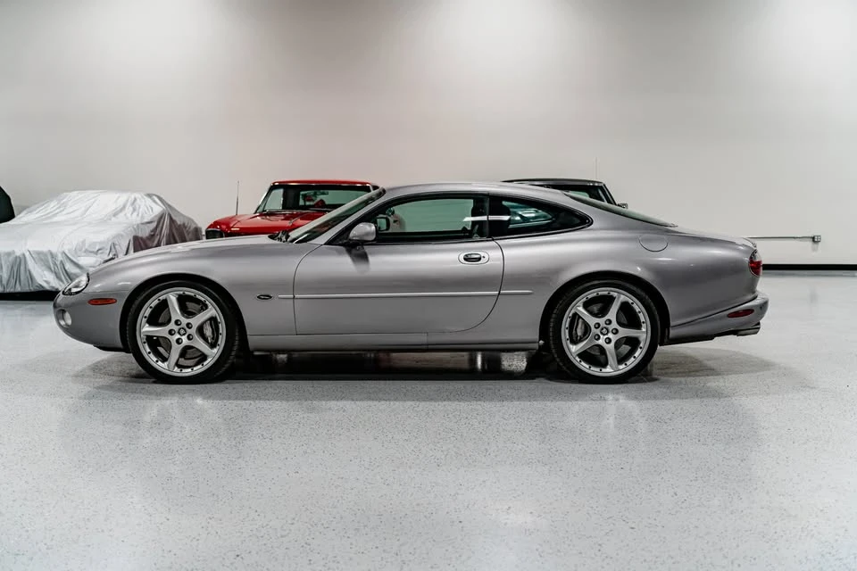 2001 Jaguar X100 XKR - Image 2 of 18
