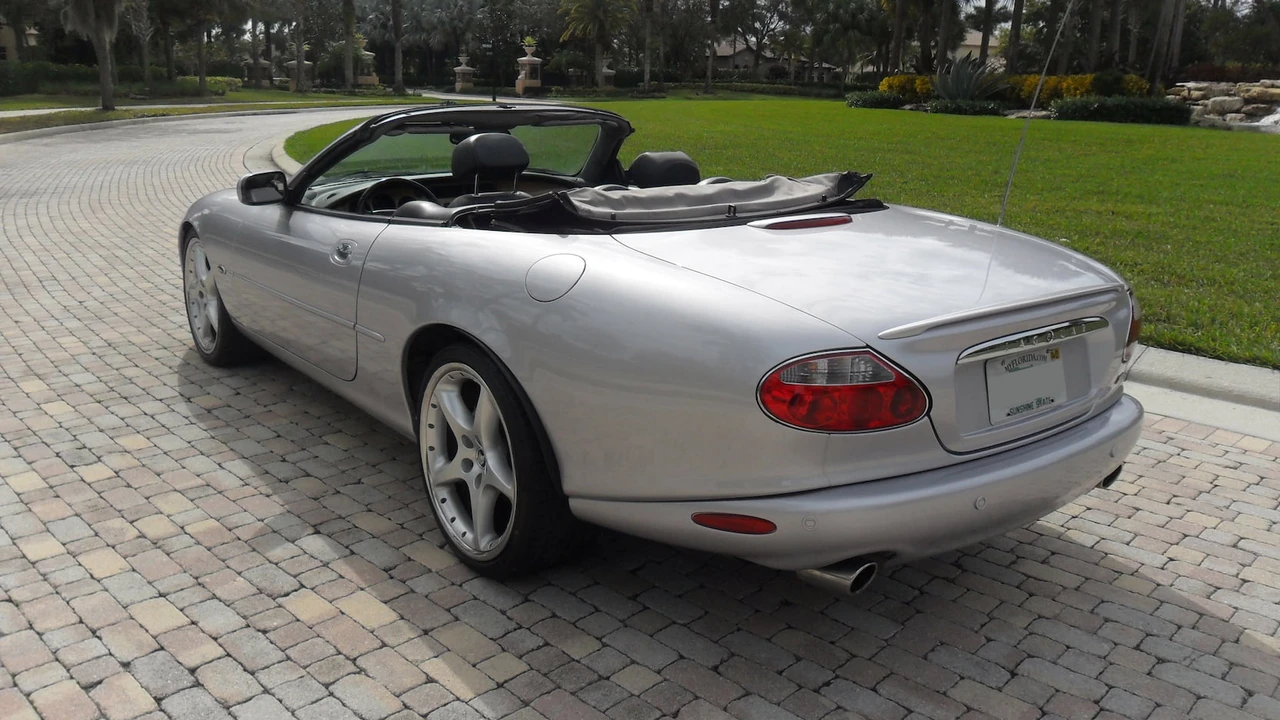 2001 Jaguar X100 XKR - Image 3 of 13