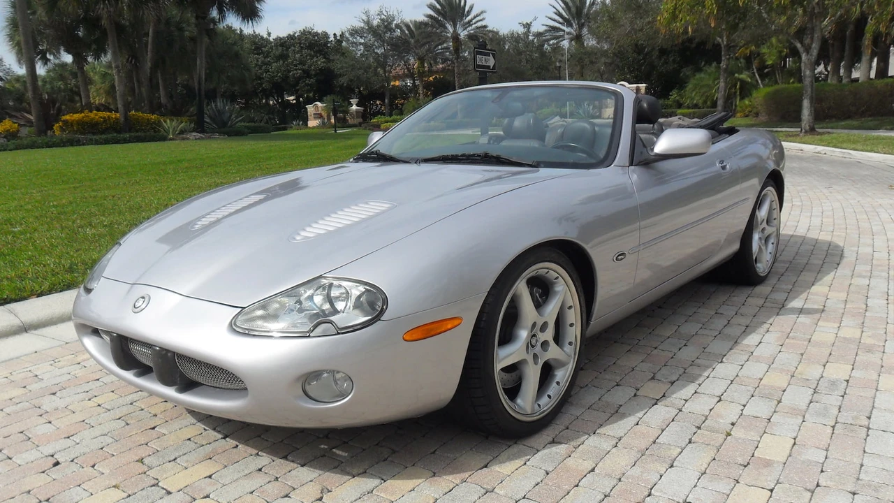 2001 Jaguar X100 XKR - Image 11 of 13