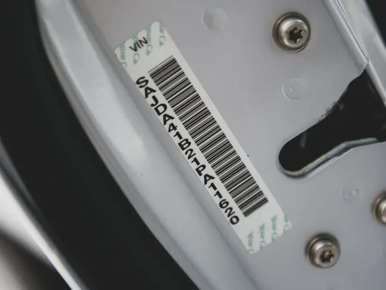 2001 Jaguar X100 XKR - Image 19 of 31