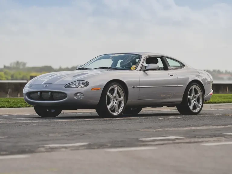 2001 Jaguar X100 XKR - Image 2 of 31