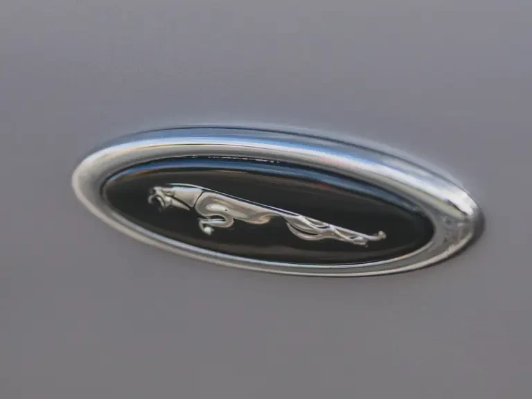 2001 Jaguar X100 XKR - Image 9 of 31