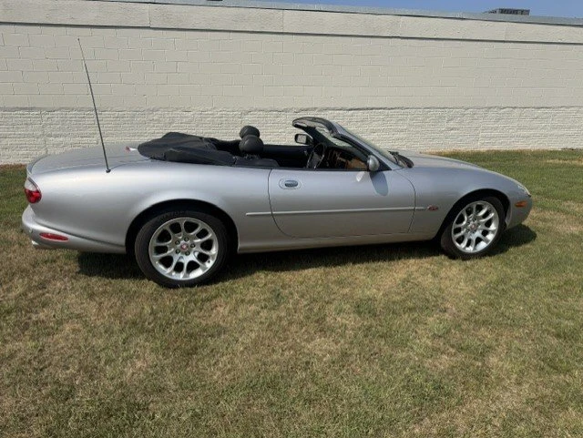 2001 Jaguar X100 XKR - Image 3 of 17