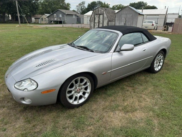 2001 Jaguar X100 XKR - Image 7 of 17