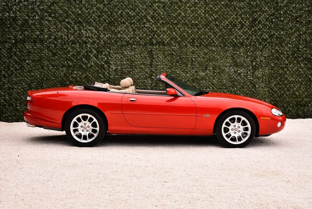 2001 Jaguar X100 XKR - Image 8 of 31