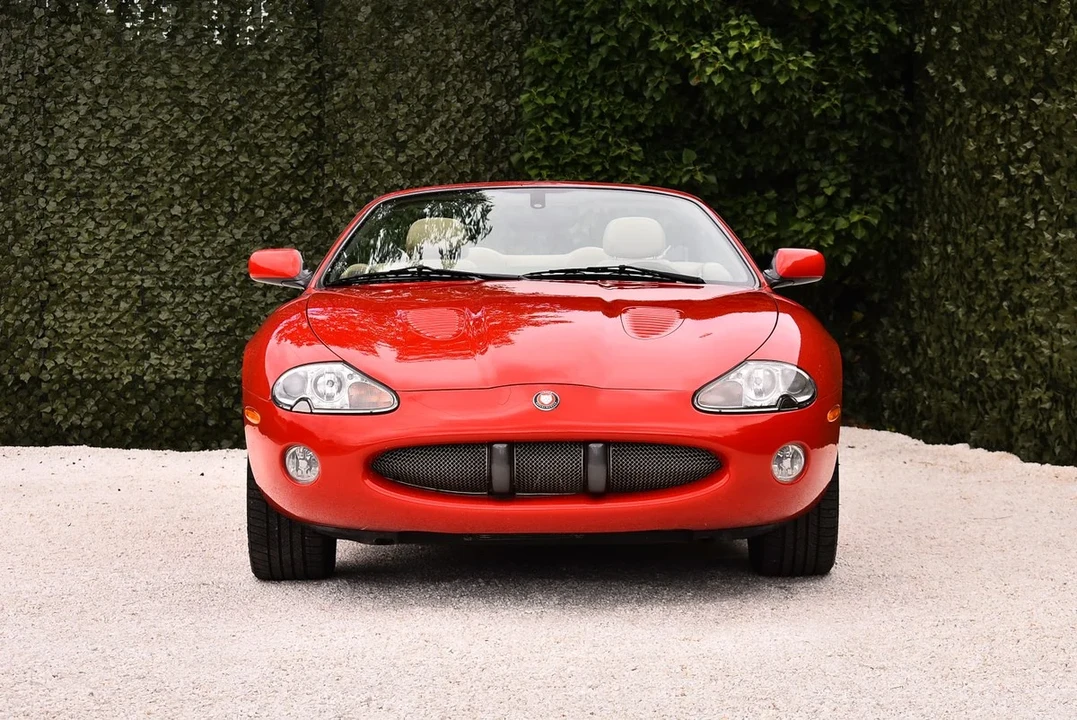 2001 Jaguar X100 XKR - Image 3 of 31
