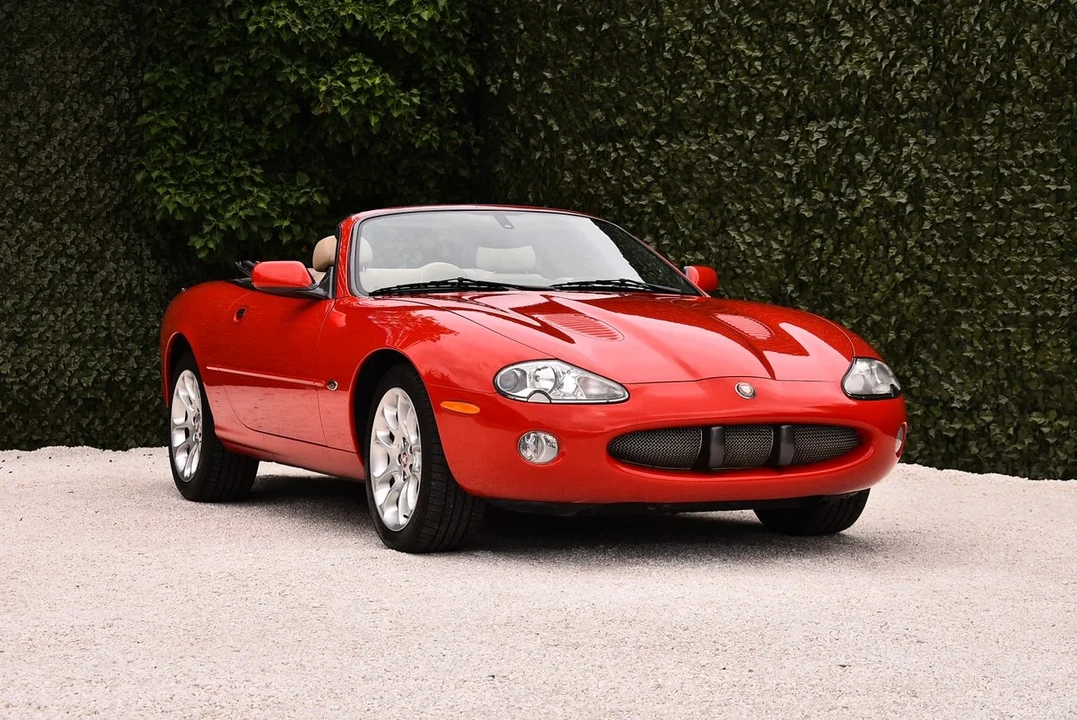 2001 Jaguar X100 XKR - Image 5 of 31