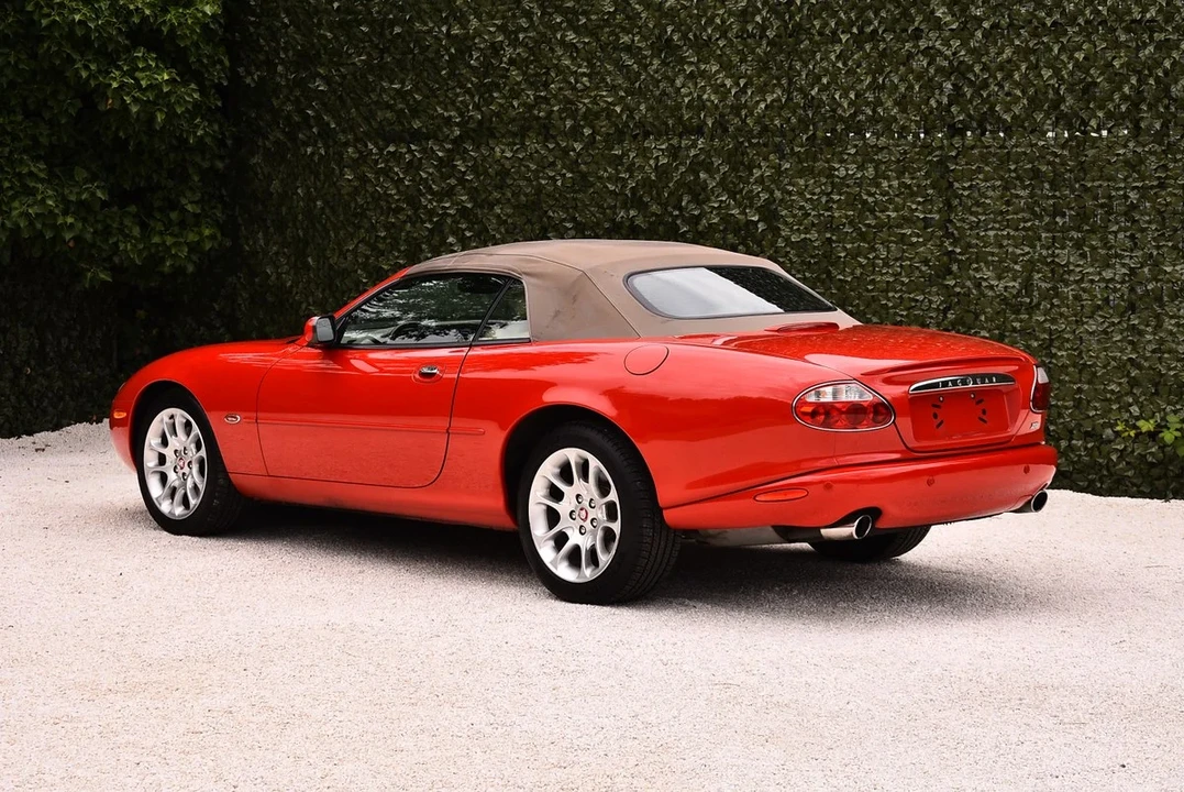 2001 Jaguar X100 XKR - Image 18 of 31