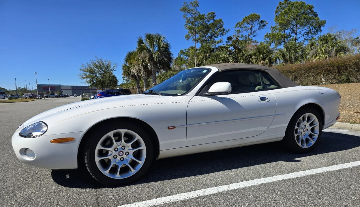 2001 Jaguar X100 XKR - Image 3 of 21