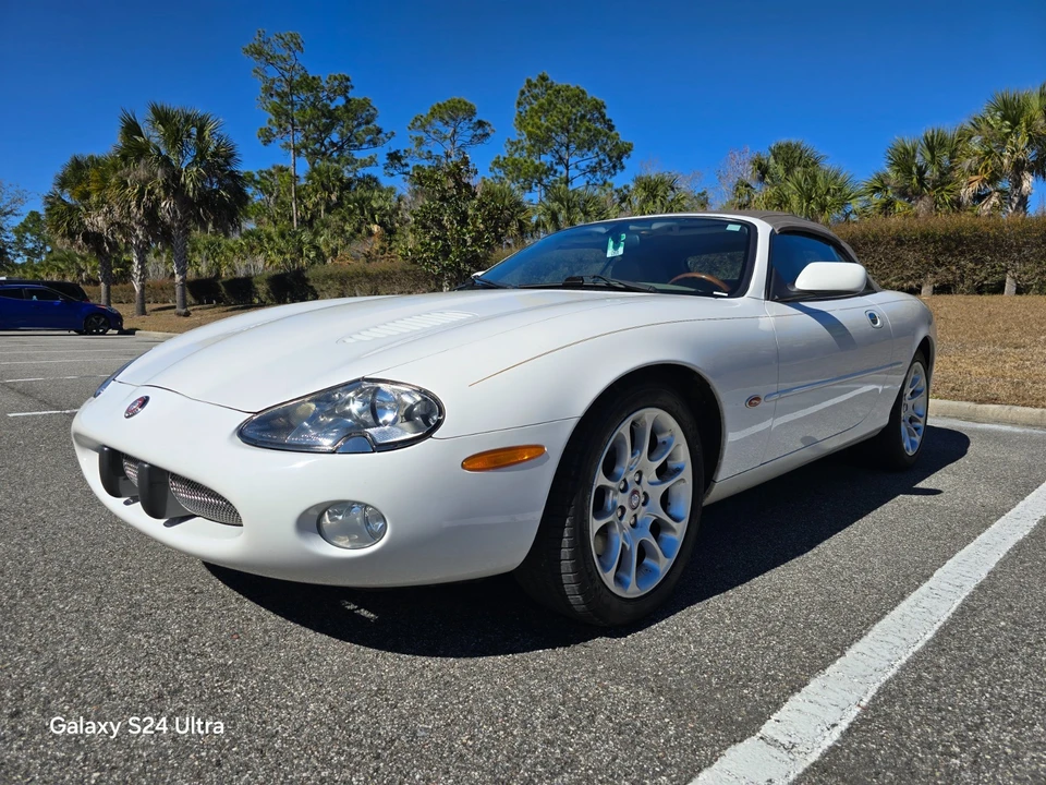 2001 Jaguar X100 XKR - Image 2 of 21