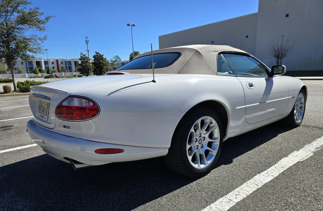 2001 Jaguar X100 XKR - Image 10 of 21