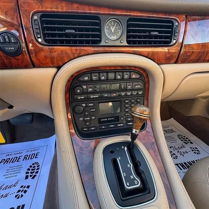 2001 Jaguar X308 XJ - Image 15 of 20