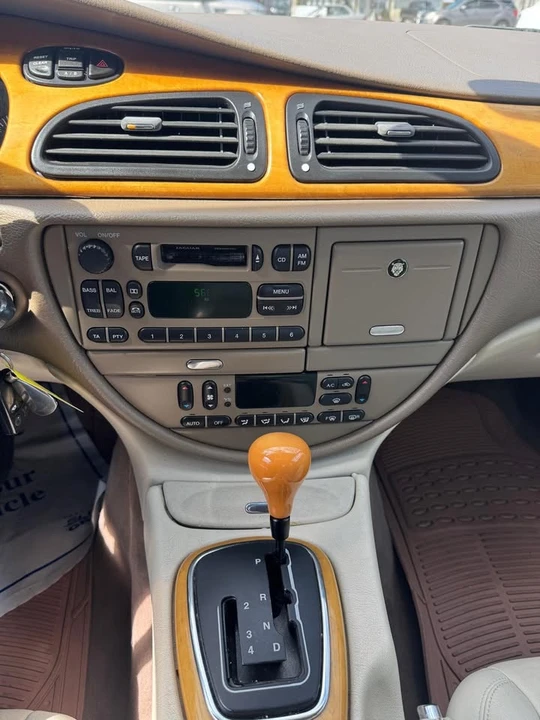 2001 Jaguar S-Type 2nd Gen - Image 11 of 13