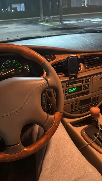 2001 Jaguar S-Type 2nd Gen - Image 3 of 11